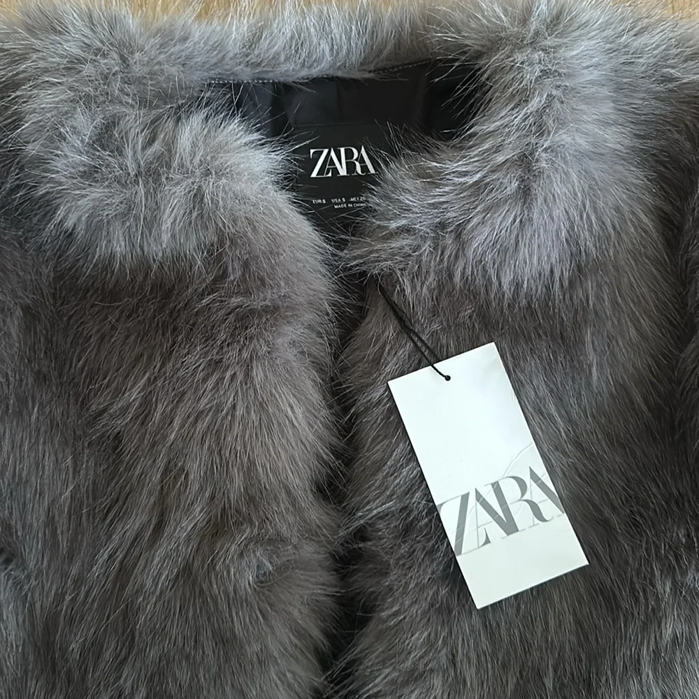 NEW - Zara Gray Short Fur Coat Size Small - Picture 8 of 8